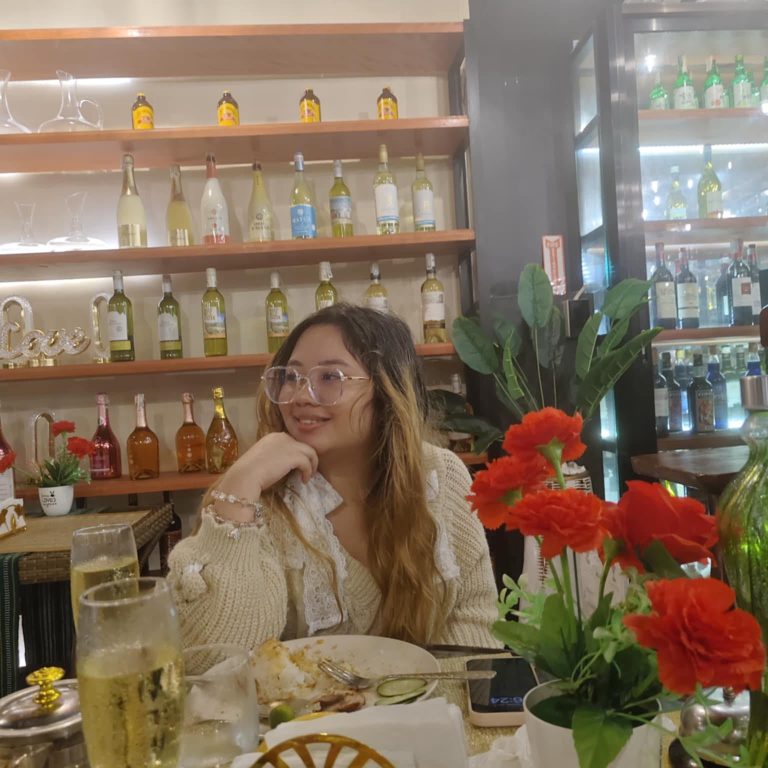 allana alberto - the geekly gal